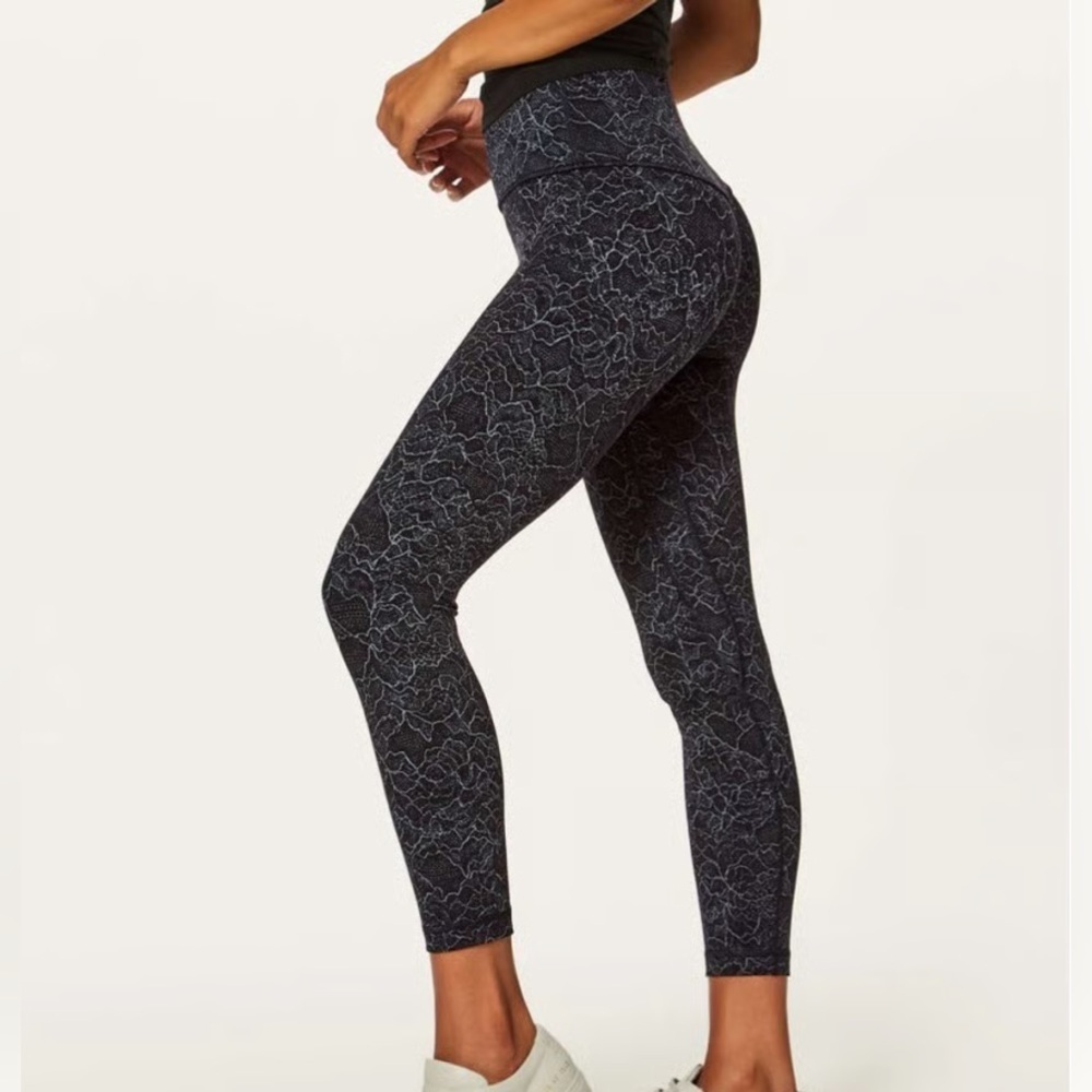 Lululemon Align High-Rise 25” Leggings in Lacescape Dark Cast Black